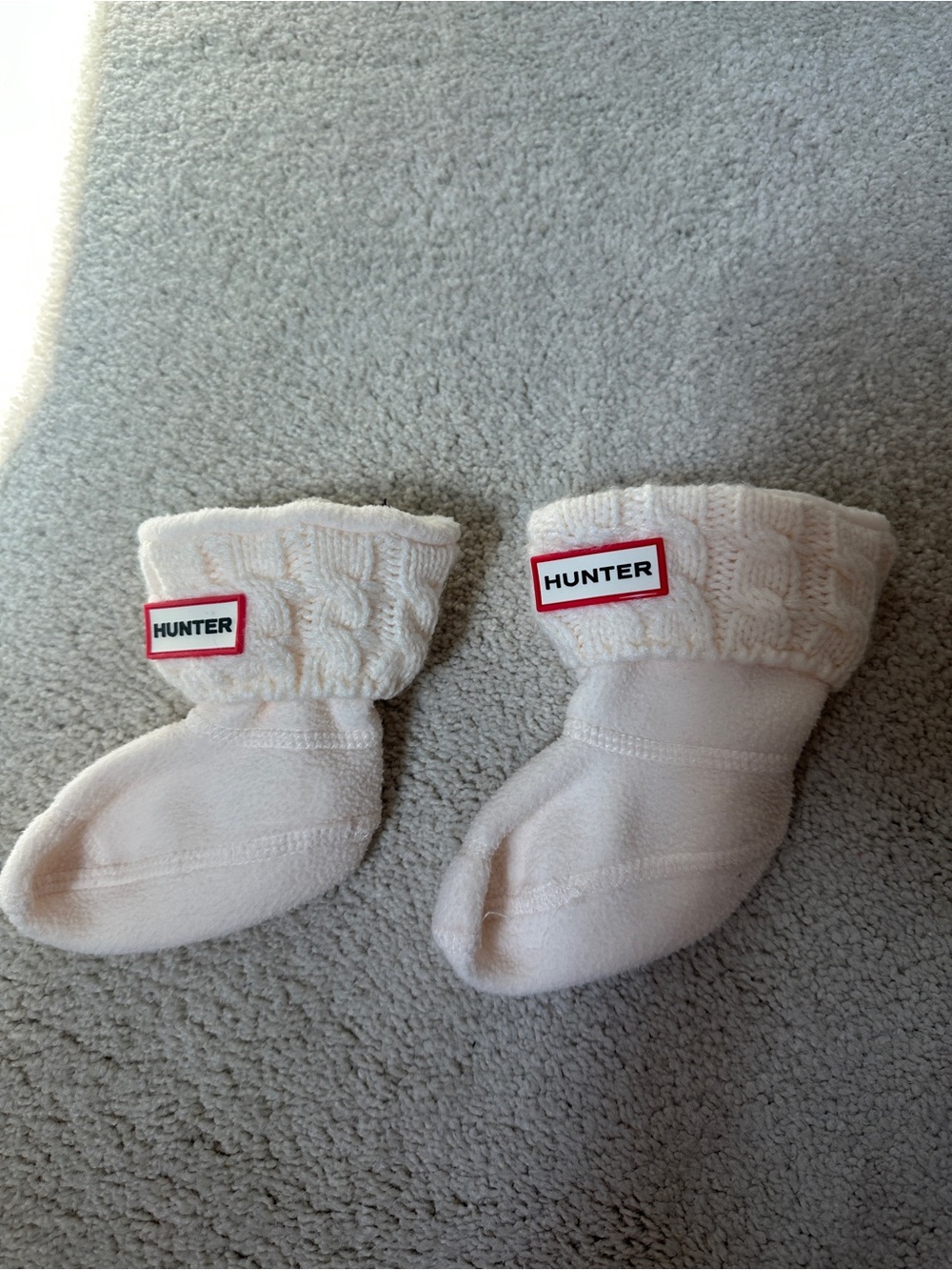 Hunter Kids Cream Cable-Knit Boot Socks with Branded Patch Size kids 5-7